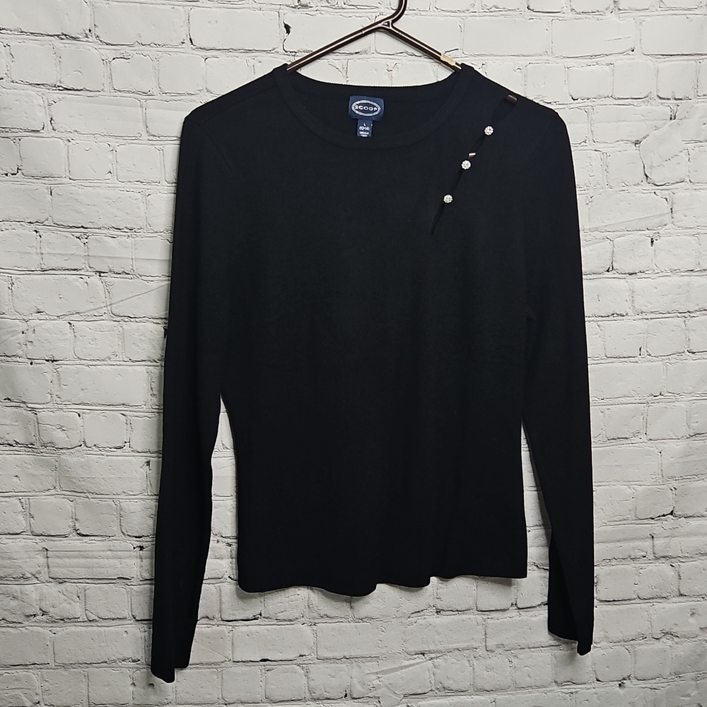 SCOOP Black Pullover Crewneck Keyhole Jeweled Sweater Large